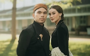 Aaliyah Massaid Cantik Manglingi ala Puteri Jawa kala Reza Artamevia Nangis Kejer di Akad Nikah