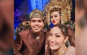 Ayu Dewi Spill Isi Souvenir Pernikahan Aaliyah Massaid dan Thariq Halilintar
