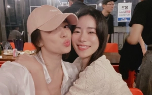 Surat Song Hye Kyo Bikin Lim Ji Yeon Menangis Terharu