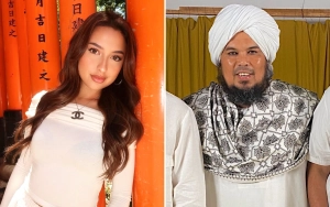 Jennifer Coppen Nangis Dengar Wejangan Ustaz Derry Sulaiman Terkait Kematian Suami