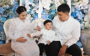 Aksi Issa Pegang Perut Nikita Willy Bumil bak Calon Kakak Idaman