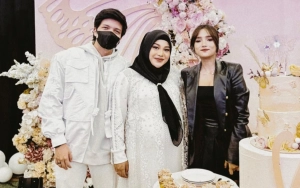 Aurel Hermansyah Nangis Dibully Fisik Imbas Konten Atta Halilintar Dikira Sindir Fuji An