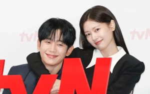 Jung So Min Bongkar Cara Flirting Jung Hae In di Lokasi 'Love Next Door'