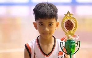 Jan Ethes Pamer Visual Tampan Saat Ikut Gibran Rakabuming Hadiri Upacara HUT RI di IKN 