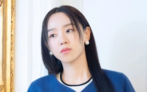 Gaya Anggun Shin Hye Sun Jadi Reporter di 'To My Haeri' Curi Fokus