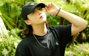 Potret Jungkook BTS Keciduk Nyetir Motor Disebar Fans Tiongkok