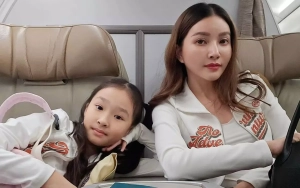 Sarwendah Tenangkan Putri Pertamanya yang Nangis usai Ikuti Kompetisi Ballet