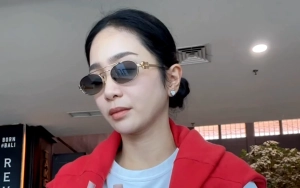 Tangis Bunga Zainal Pecah kala Bongkar Identitas 2 Orang Dekat yang Diduga Menipu 15 Miliar