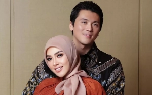 Syahrini Ungkap Kelakuan Reino Barack saat Momong Sang Putri