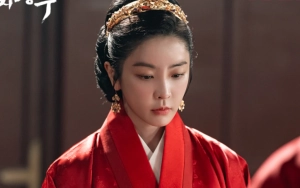 Adegan Vulgar Jung Yoo Mi dengan Sesama Cewek di 'Queen Woo' Tuai Kecaman