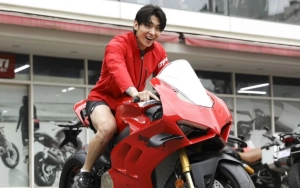 Dex Terekam Alami Kecelakaan di Area Balapan Motor