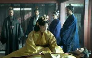 Ending Drama Ji Chang Wook & Jeon Jong Seo 'Queen Woo' Diamuk Massal
