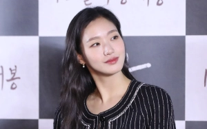 Rambut Bondol Kim Go Eun di TIFF 2024 Buat Syok