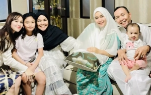 Umi Kalsum Ibu Ayu Ting Ting Mendadak Pamit Pilu ke Mendiang Cucu