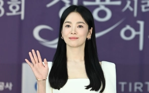 Identitas Pria di Instagram Song Hye Kyo saat Nongkrong di Italia Terungkap