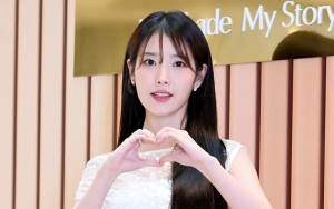 IU Bagi-Bagi Hadiah ke Warga usai Konsernya Dikritik Fans Son Heung Min