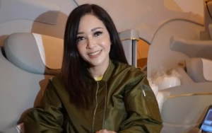 Maia Estianty Dapat Privilege Kibarkan Bendera Finish di MotoGP Berkat Bantuan Orang Dalam