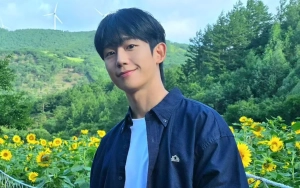 Aksi Jung Hae In Pamer Otot Punggung saat Asyik Ngegym Picu Protes