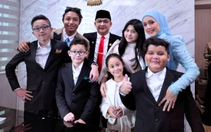 Etika Pasha Ungu Cium Bibir Adelia Depan Umum usai Dilantik Jadi Anggota DPR Picu Pro Kontra