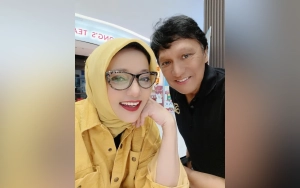 Tangis Pilu Ikang Fawzi saat Pemakaman Marissa Haque Bukti Cinta Tulus 38 Tahun
