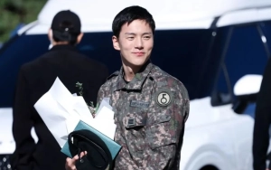 Minhyuk Monsta X Disambut Para Member usai Resmi Selesai Wamil