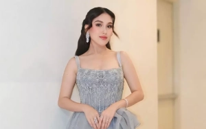 Outfit Ayu Ting Ting Hadiri Kondangan Dinilai Kurang Pantas Hingga Jadi Gunjingan 