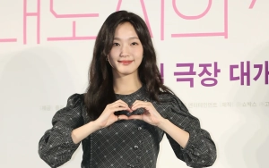 Kim Go Eun Buat Syok Pakai Outfit Rp92 Juta untuk Panen Kentang
