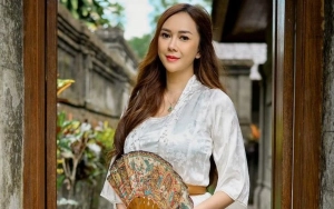 Wajah Asli Aura Kasih Manglingi Mirip Lucinta Luna hingga Dikira Oplas