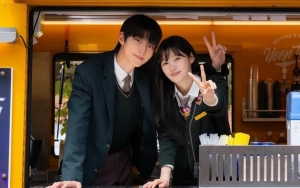 Hwang In Yeop Penasaran Wajah Cantik Jung Chaeyeon sebelum Bintangi 'Family by Choice'