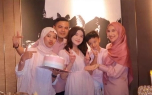 Irish Bella Spill Foto Candid Suami dan Putra Ammar Zoni Tidur Satu Selimut