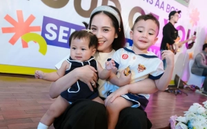 Wajah Tertekan Lily dan Rayyanza Anak Nagita Slavina di Pemotretan Kostum Malah Bikin Gemas