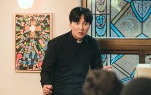 Episode Perdana Drama Kim Nam Gil 'The Fiery Priest 2' Dipuji dan Catat Rating Tinggi