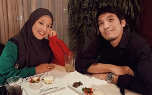 Desta Pajang Foto-Foto Cantik Natasha Rizky Bikin Baper