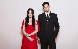 Song Hye Kyo & Cha Eunwoo Adu Visual saat Reuni di Event Spesial