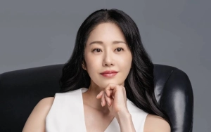 Go Hyun Jung Nangis & Minta Maaf Soal Insiden Marah saat Jumpa Pers Drama
