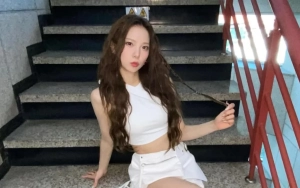 Choi Yujin Kep1er Tuai Kontroversi Imbas Pakai Baju Bertuliskan Arab