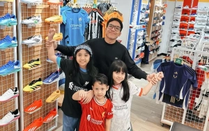 Desta Disentil Putrinya Sendiri Gegara Fotonya Nempel dengan Seorang Cewek