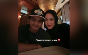 Vadel Badjideh Tegaskan Masih Pacari Laura usai Dapat Ucapan 'I Love You'
