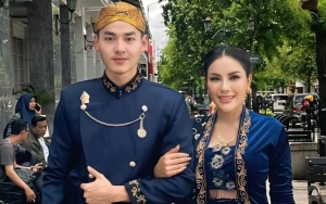 Nikita Mirzani Tampil Cantik ala Tinkerbell di Tengah Kabar Dicium Pacar Baru Brondong