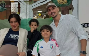 Jessica Iskandar Bocorkan Obrolan Suami dengan Putranya yang Tengah Nangis Sesenggukan