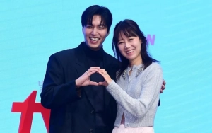 Lee Min Ho Sering Diomeli Gong Hyo Jin selama Syuting 'When the Stars Gossip'