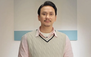 Momen Langka Vincent Rompies Khusyuk Salat Jumat Bikin Nggak Nyangka