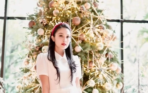 Jejak Digital Foto Ikonik Sandra Dewi Rayakan Natal Viral saat Vonis Hukuman Suami Diprotes