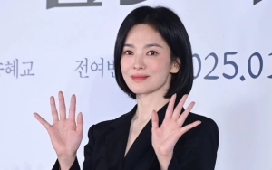 Potongan Rambut Bondol Baru Song Hye Kyo Buat Syok