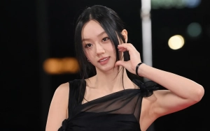 Gaya Hyeri Girl's Day Pakai Seragam di Usia 30 Tahunan untuk Drama Baru Disorot