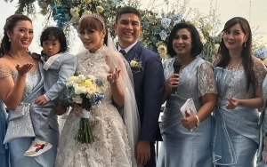Anita Hara Cium Mesra Suami Tajir usai Lepas Status Janda 12 Tahun