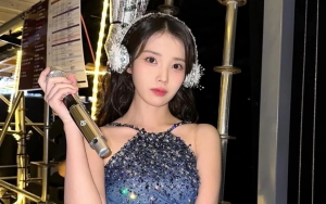 IU Tak Dikenali Fans saat Diam-Diam Nonton Film Konsernya