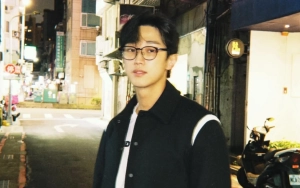 Jinyoung B1A4 Kuak Pengalaman Cinta Pertama yang Berakhir Putus