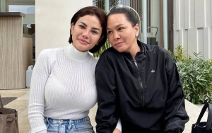 Fitri Salhuteru Spill Penyebab Unggah Video Lawas Temani Nikita Mirzani di Persidangan