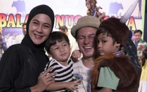 Sikap Baim Wong dan Paula Verhoeven Dingin kala Anak-Anak Peluk Cium Ibu di Sesi Pemeriksaan Hakim